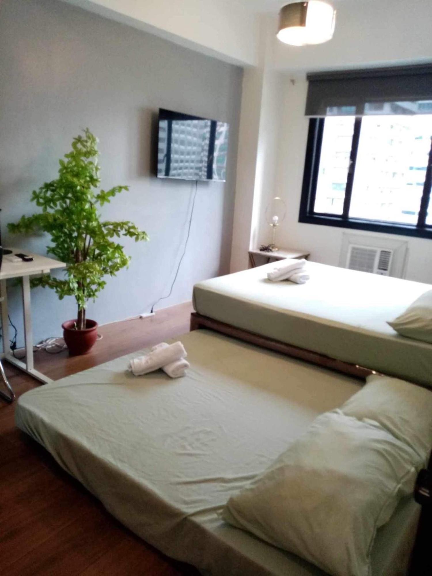 Spacious 1 Bedroom Unit Forbeswood Heights Taguig Rum bild